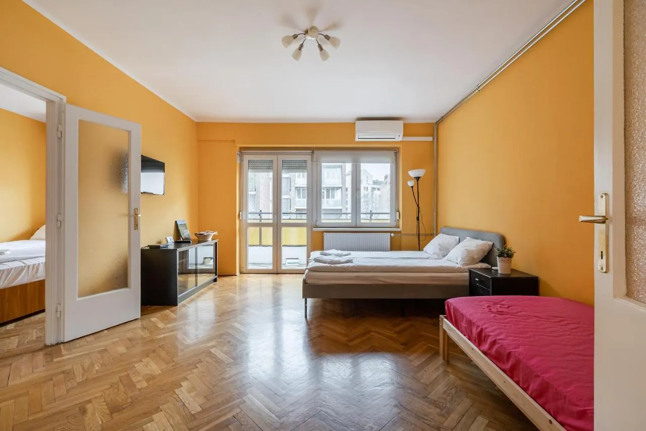 Bpr Castle Point Apartment Budapest