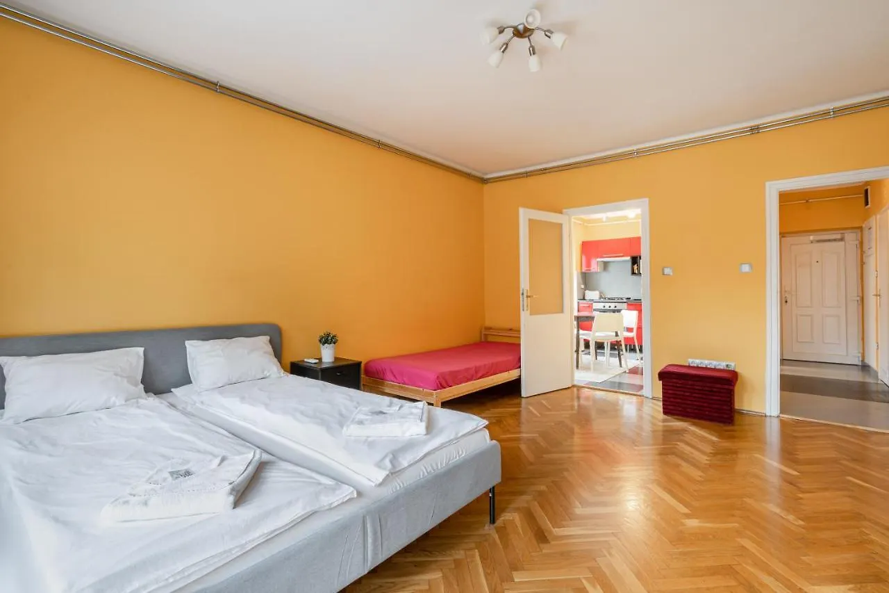 Bpr Castle Point Apartment Budapest